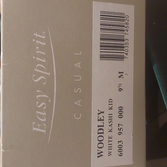 Easy Spirit Woodley White Women's Size 9 1/2 9.5 M Casual Sandles Kashi Kid - Picture 12 of 12